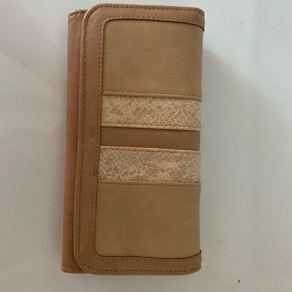 Wallet - Picture 1 of 2